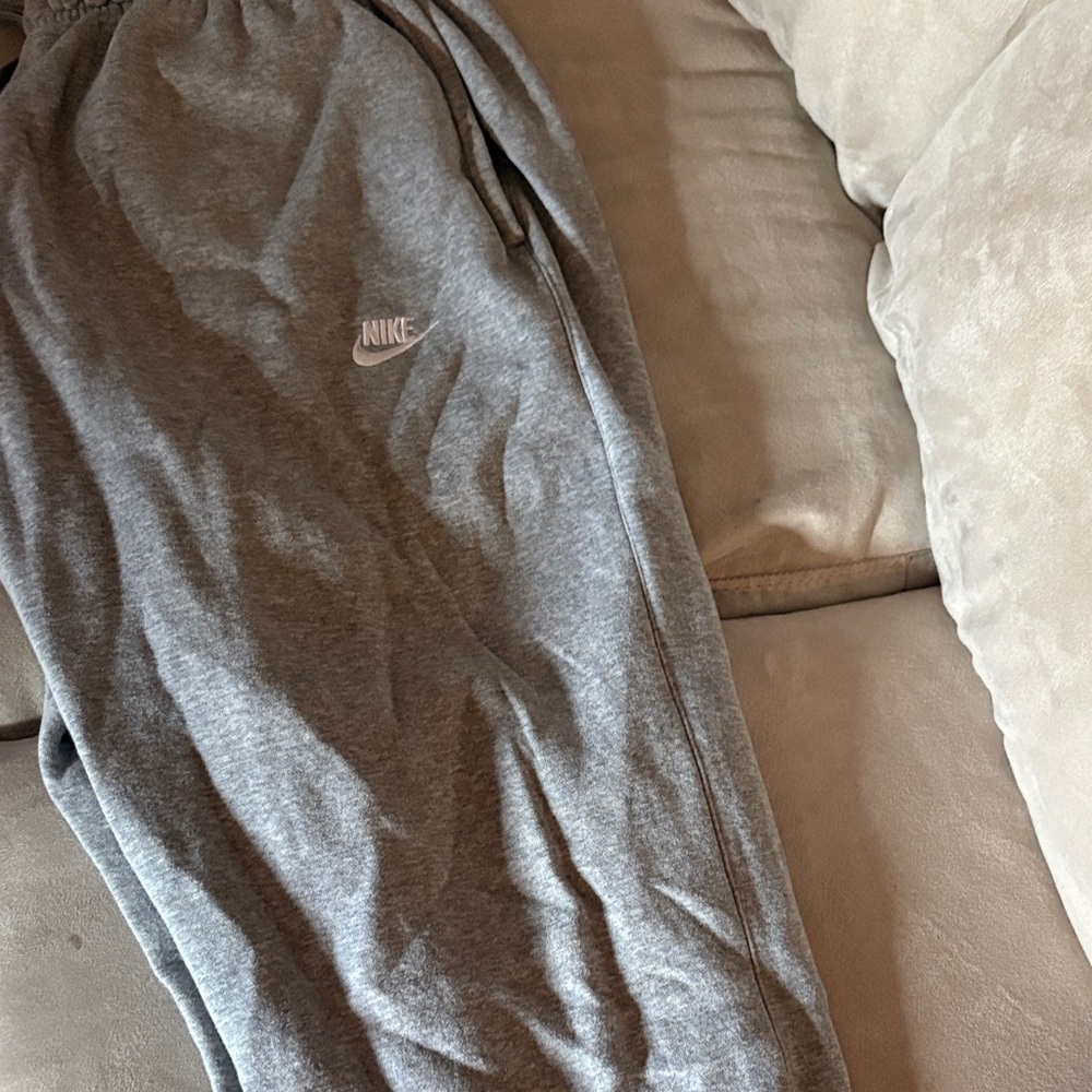 Nike Heather Gray Joggers